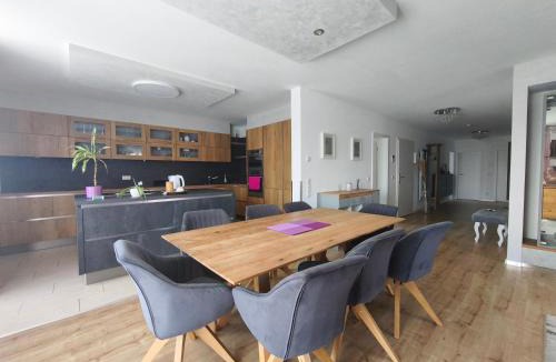 Spock Apartment | Zeitlos