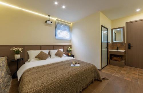 Shangri-La House | Zemulong Inn - Shangri-La, Dukezong Ancient Town, Moonlight Plaza