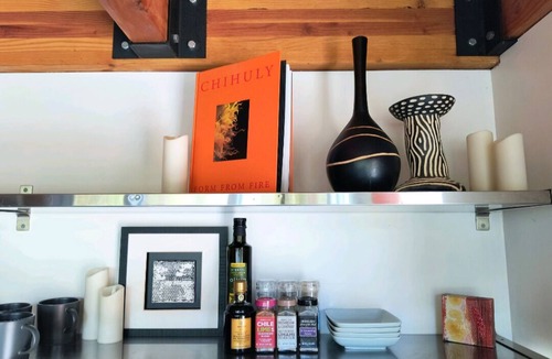 Edmonds Cottage | Zen & Modern Artistic Retreat, Garden View