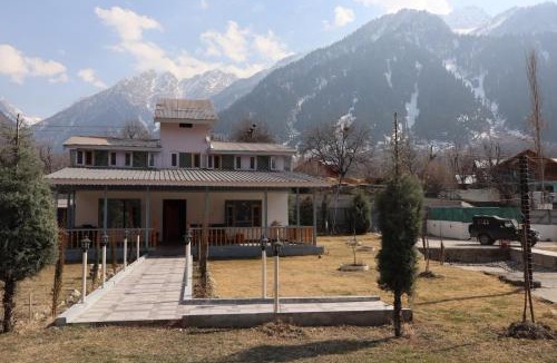 Gund Cabin | Zen Mountains