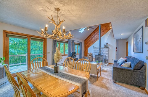 Campton Cabin | Zen Oasis - Cozy Private place in White Mountains w/Projector, Pool, Hot tub