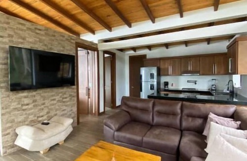 Darien House | Zen Oasis del Bosque, complete house!
