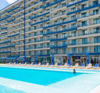 Neptun Apartment | Zen Studio Olimp Poolside