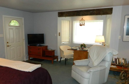 Mains Farm Apartment | Zen: Tranquil retreat, wildlife lovers, check this home that overlooks the