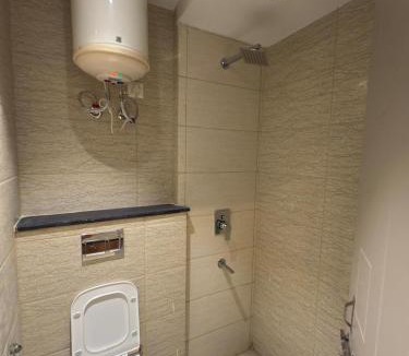 Udyog Vihar Apartment | Zencore Studio