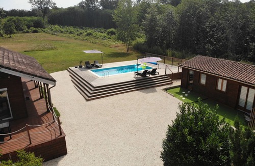 Lalinde Ski Chalet | Zenforest - Chalet with Spa & Pool in the heart of Périgord