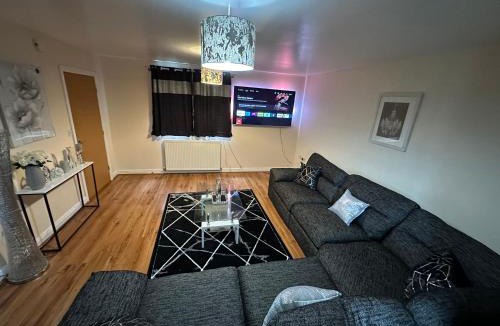 Levenshulme Apartment | Zenith Apartment