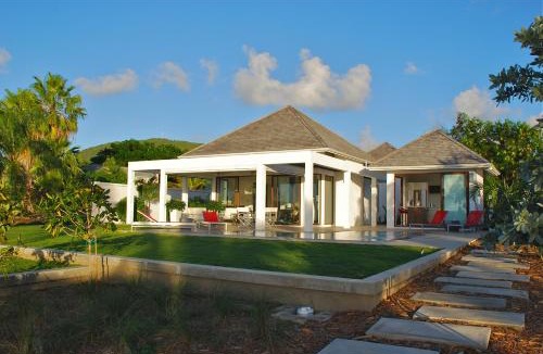 Cades Bay Villa | Zenith Nevis