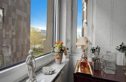 Neue Vorstadt Apartment | Zentrale Wohnung Stuttgart mit Balkon für 10 Gäste