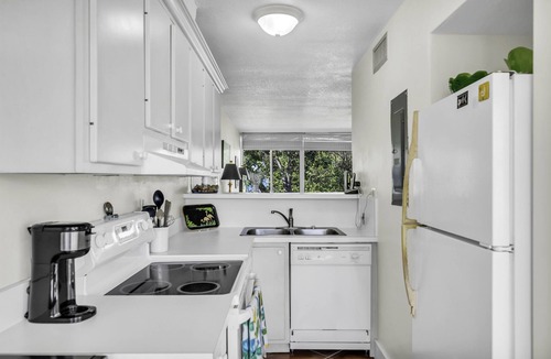 Lower Matecumbe Key House | Zesty Lower Matecumbe Condo with Private Beach & Dockage