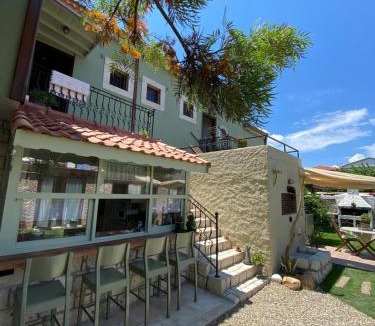 Hacımemis Bed & Breakfast | ZEVKLİLER ALAÇATI hotel