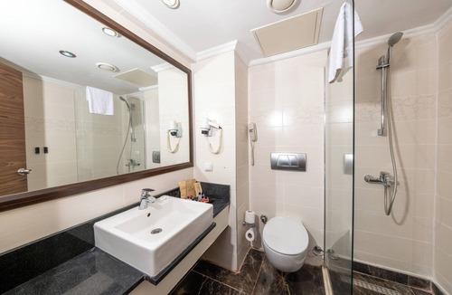 Kiris Hotel | Zeyda Kemer Hotel