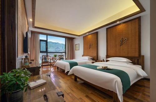 Wulingyuan Hotel | Zhangjiajie Courtyard Hotel-Chinese-Style Hotel,Zen Tea Culture Experience,Yoga-Healing Class,Antique Beauty ,Free Breakfast ,Itineary Plan& Purchase Tickets, Free luggage storage,Vegan Available