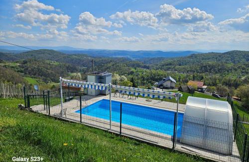 Bostanj Apartment | zidanica Bunderšek