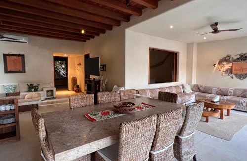 Zihuatanejo Villa | Zihuatanejo Lovely Villa