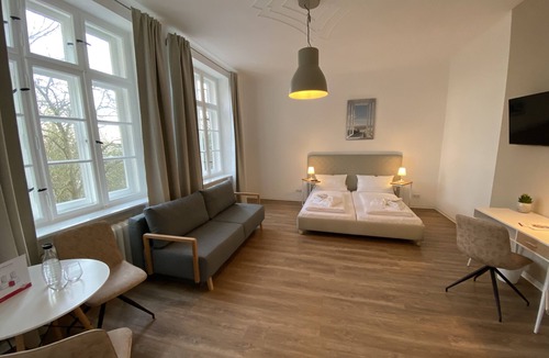 Holm House | Zimmer FREI Boardinghouse