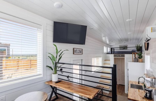 Apple Valley House | Zion Basecamp Private Hot Tub Near Trails