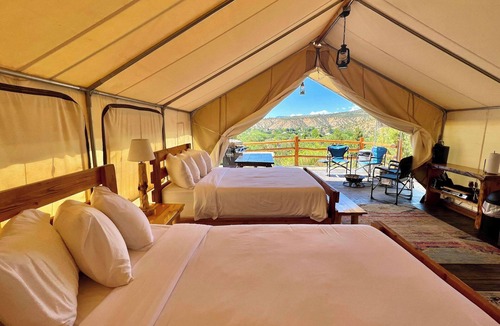 Orderville RV Rental | Zion, Bryce Glamping with Heat, AC, & Private Bath