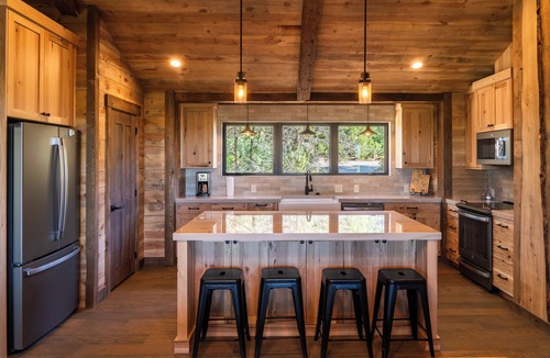 Zion National Park East Entrance House | Zion Mountain Ranch