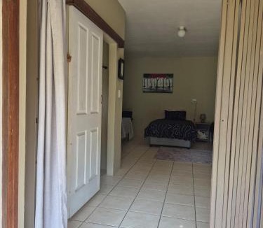 Pinetown Apartment | Zion