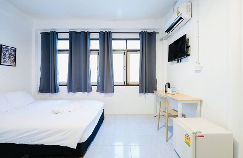Sukhumvit Hotel | zNAP Ekkamai
