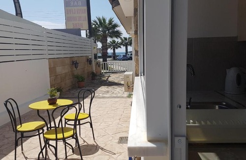 Larnaca Apartment | ZORBAS No 2