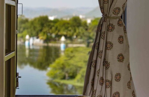 Lake Swaroop Sagar Hostel | Zostel Udaipur - Hostel