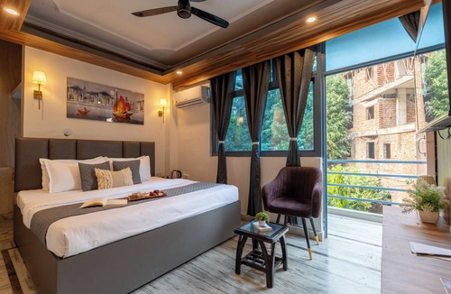 Tapovan Hotel | ZoukStayz – Your Home Away From Home