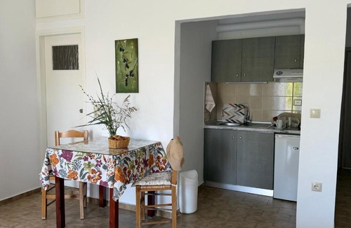 Kalyves Apartment | Zourpos Studios