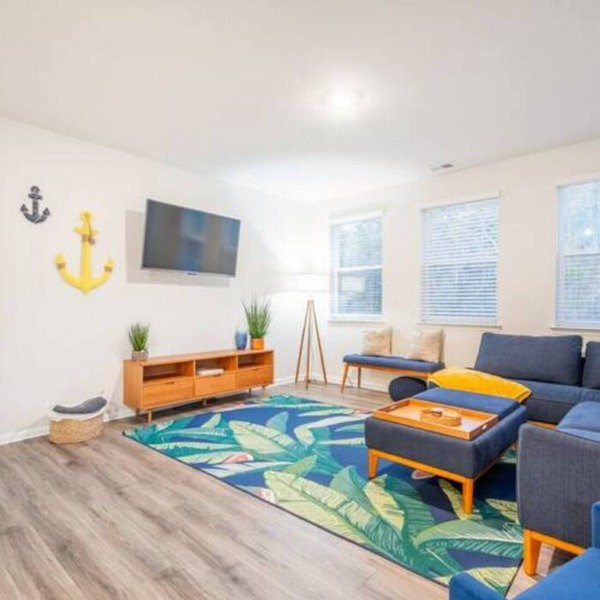 1.5+mile Bethany Beach - Luxury Spacious Family Beach Home linens & towels incl.