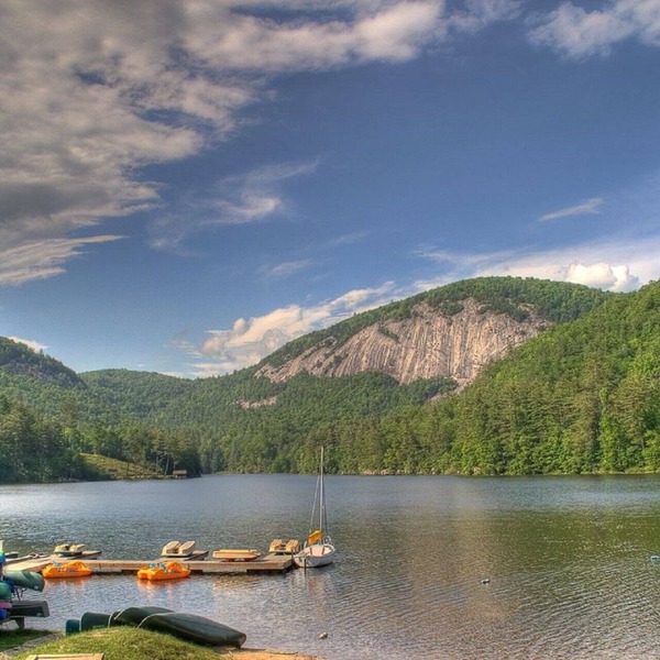 1 BDRM~ FAIRWAY FOREST RESORT~ HIKING SKIING HEATED POOLS DINING ~GREAT LOCATION