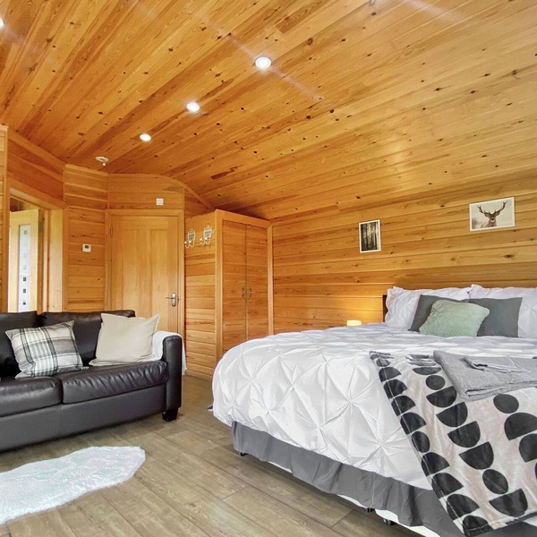 1 bedroom accommodation in Camerton, near Bath