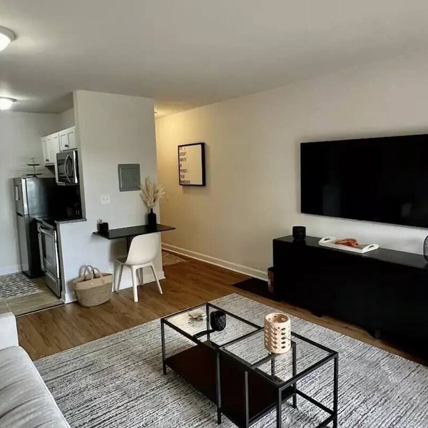 1 bedroom apartment Beautifully furnished