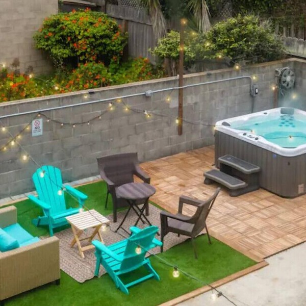 1 block from beach, hot tub, 3bd/3ba near SF and SFO airport
