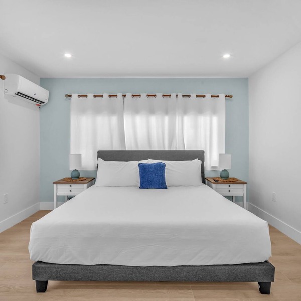 #1 - Romantic Beach Escape 1BR | Walk to Ocean