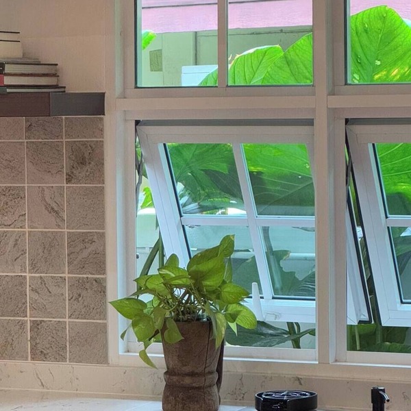 10 mins from airport/3-BR house 6 people Group stay