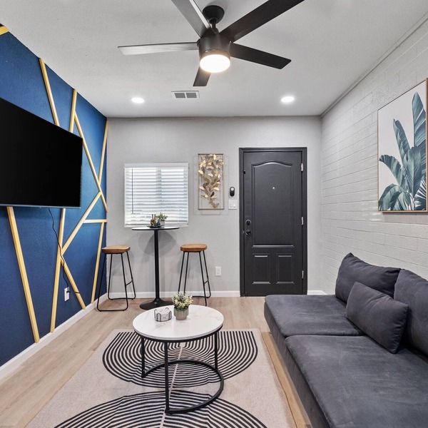 12 Minutes From Downtown Phoenix - 1 Bedroom