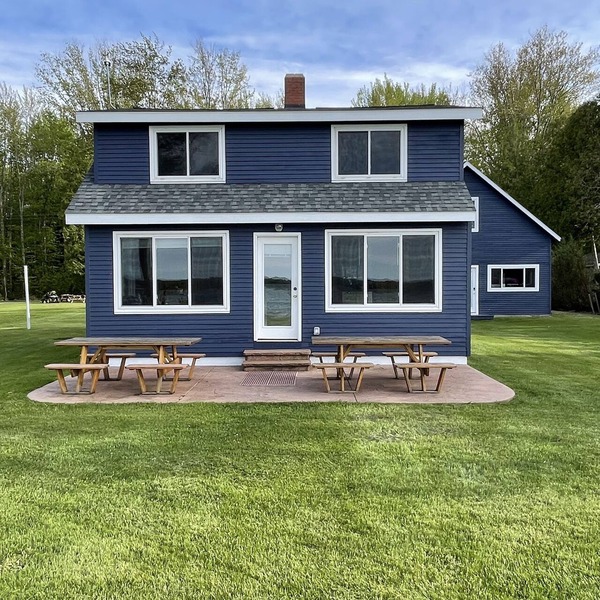 120' on Waterfront-Platte Lake Lodge-Pontoon Available!
