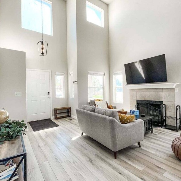 15524 Candle Creek