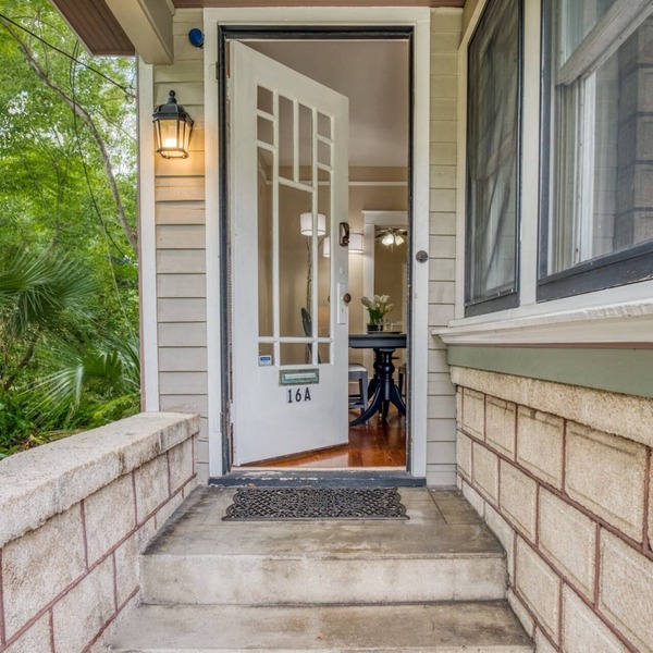 16 Saragossa Street A
