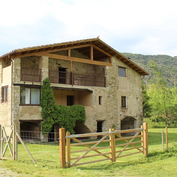 17th Century House (Full rental) 10 people