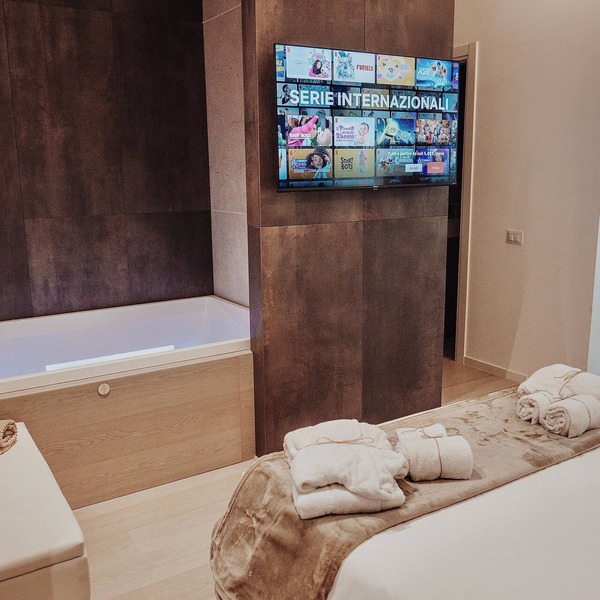 18zero2 Luxury Rooms