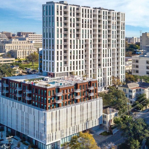 1BD/Austin - Rooftop Pool & Firepit, BBQ!