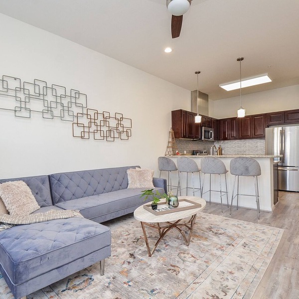 1D | Gated Complex | Daily Needs in Walking Distance