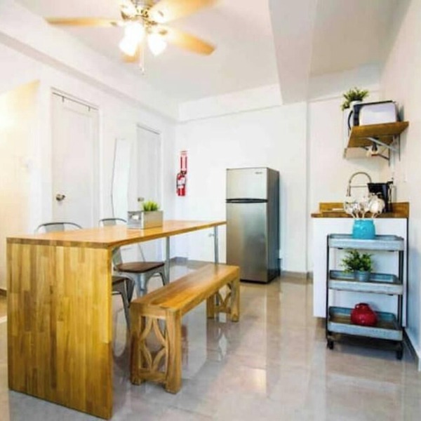 2.1 Apt with Generator for 6, near restaurants