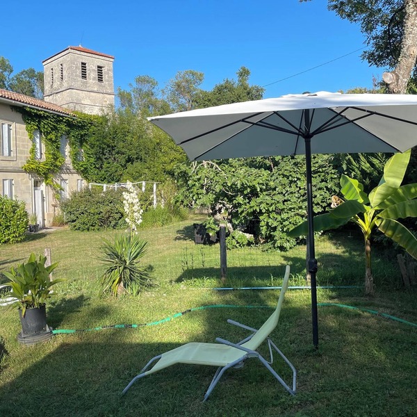 2/3 persons GÎTE 40 m2 PISCINE CLIM, WIFI pr. St EMILION et PÉRIGORD