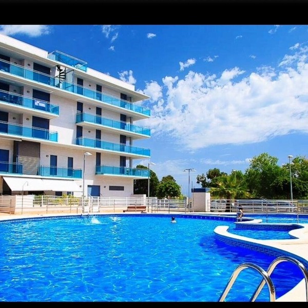2 APARTMENT WITH POOL IN FRONT OF ESQUIROL DE CAMBRILS BEACH