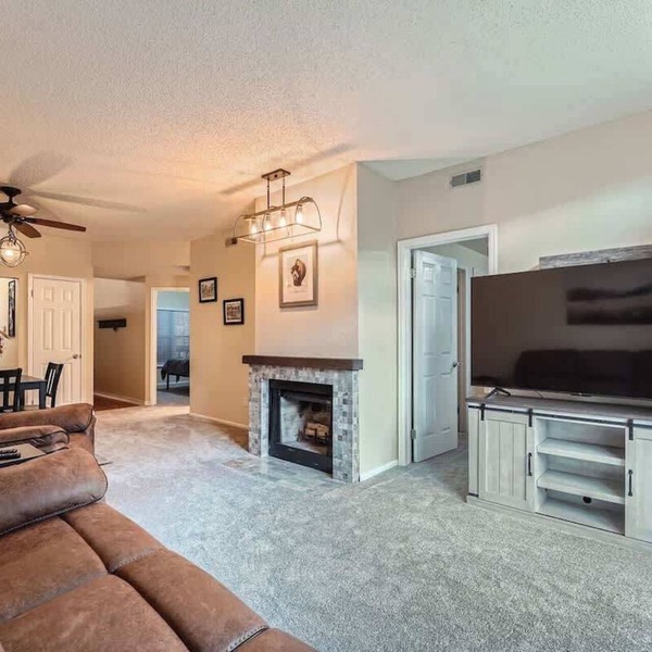 2 BDR Near Boulder Country Club