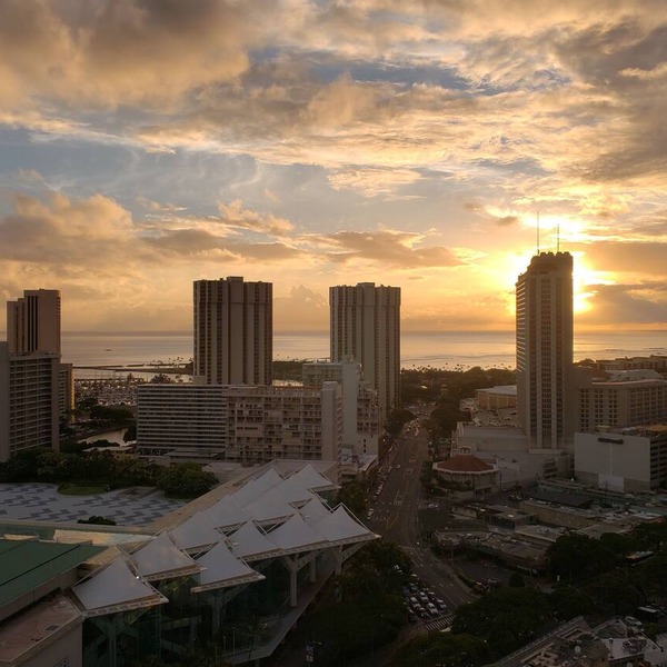 2 Bed 2 Bath Condo - Stunning Ocean views, Spacious, Clean and Comfortable
