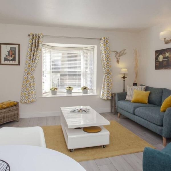 2 Bed in Bath (oc-bhr32)